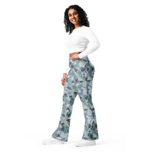 Load image into Gallery viewer, Allegra Mint Flare leggings