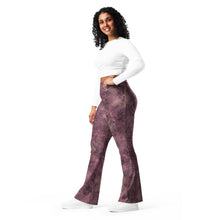 Load image into Gallery viewer, Glitter Grunge Burgundy Flare leggings