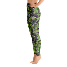 Load image into Gallery viewer, Blackberries Anthracite Yoga Leggings